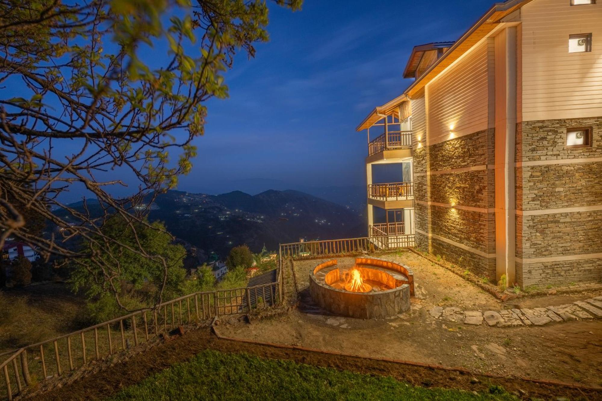 Hotel Wood Winds - A Best Valley View Hotel Shimla Exterior foto