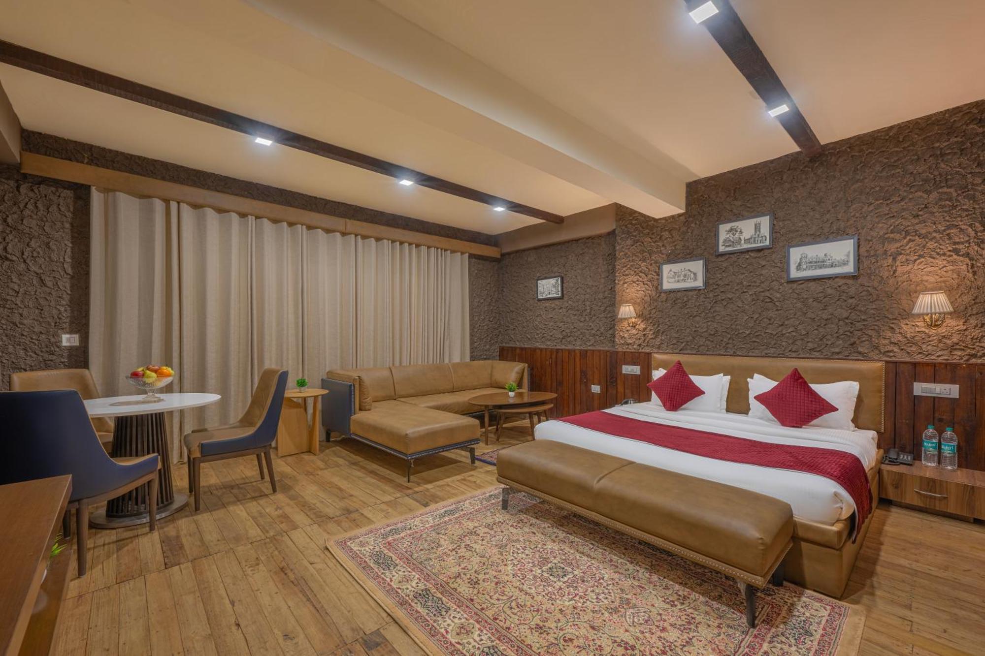 Hotel Wood Winds - A Best Valley View Hotel Shimla Exterior foto